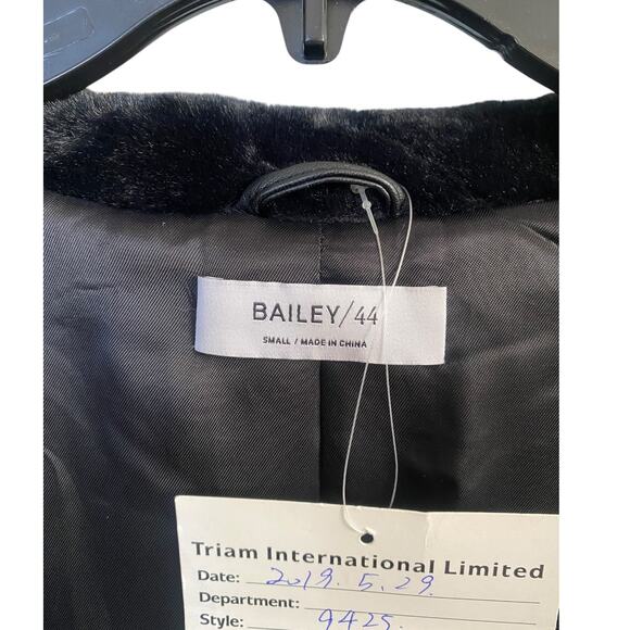 Bailey 44 Faux Fur Zip-Up Coat Black & Navy Women’s Size Small NWT - Picture 9 of 9